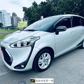 《鑫宏車業》一代小改款經典版，五人座熱門休旅車、家庭用車..