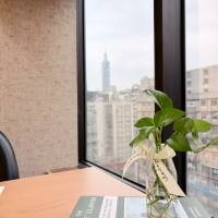 小豪宅極簡風辦公空間，讓員工超有幸福感！